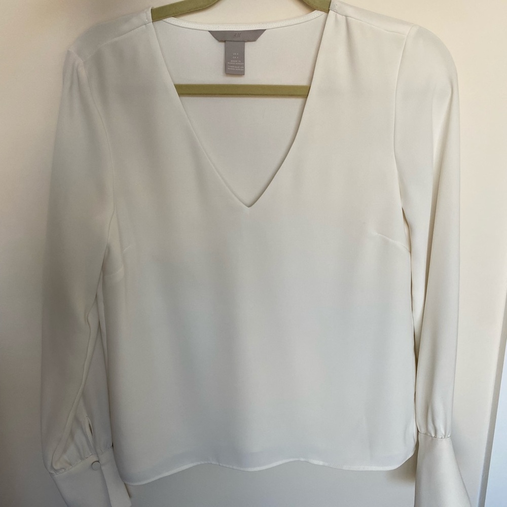 H&M Off White V Neck Blouse